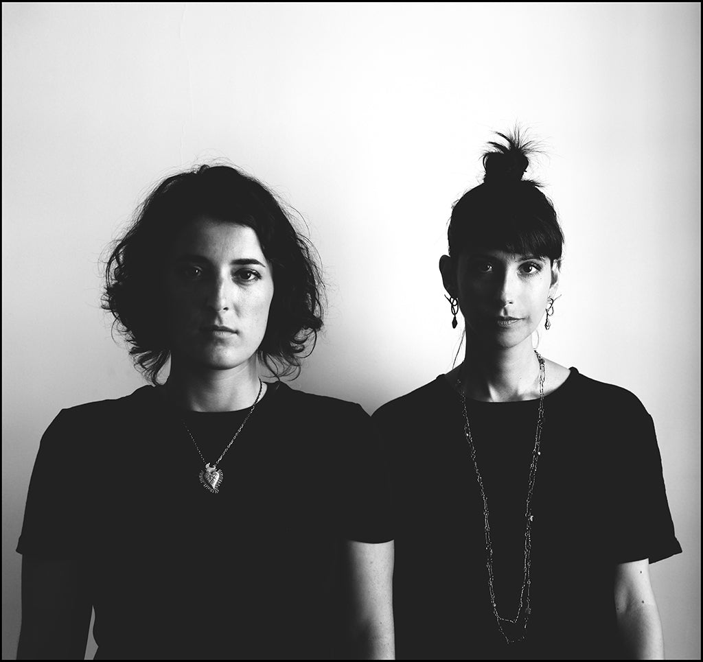 Lucie et Angela, les deux créatrices de LEGION Paris