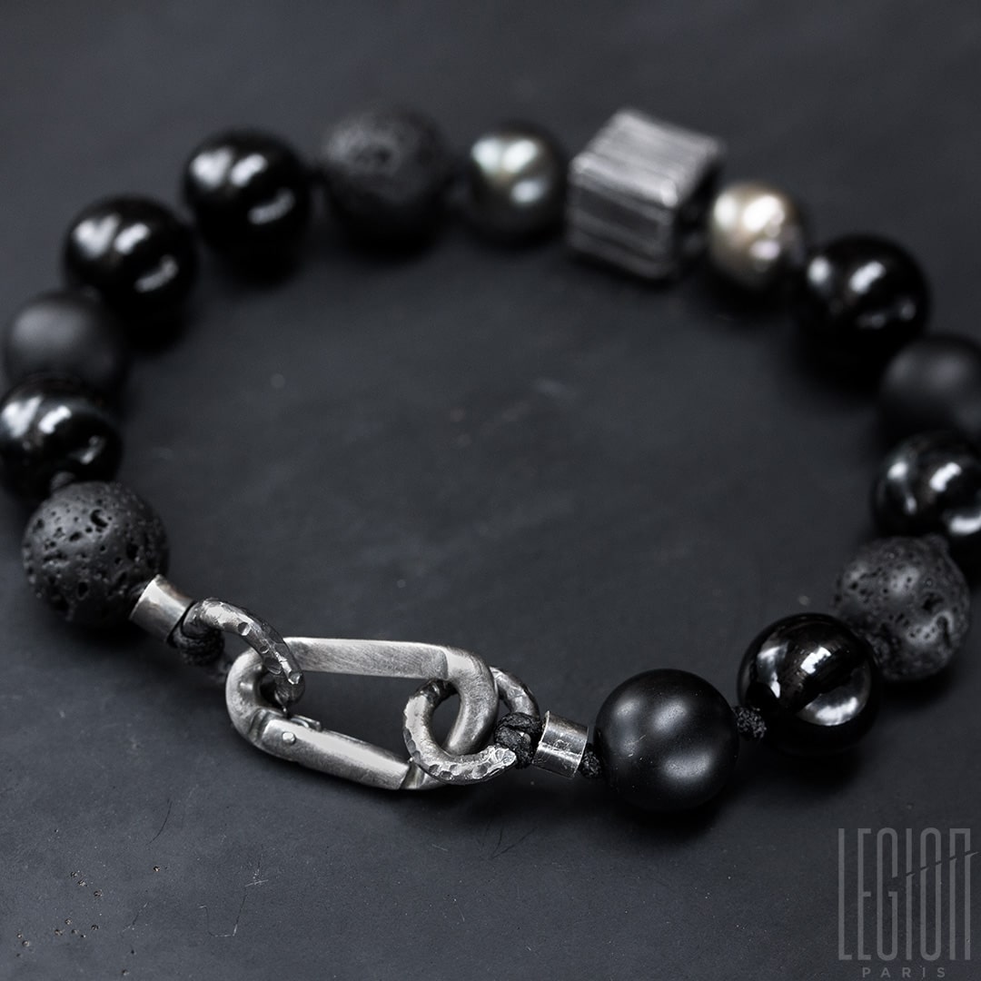 SAPHO BRACELET WITH ONYX PEARLS, LAVA, TAHITI PEARLS AND SILVER