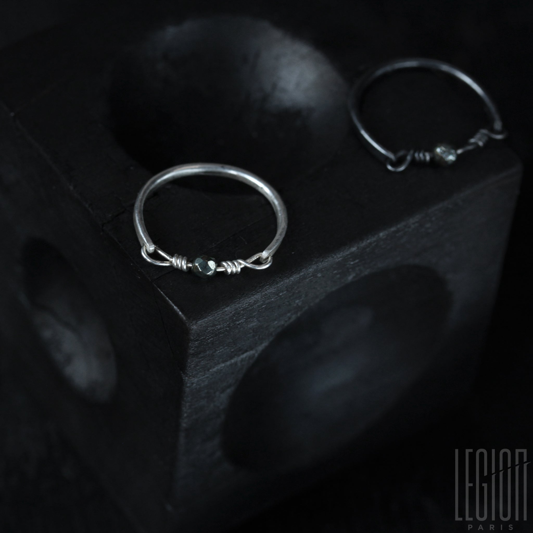 BAGUE SEASONLESS ARGENT NOIR ET PYRITE
