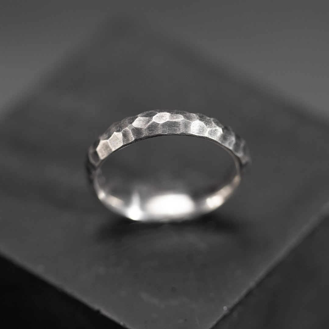 duo d'alliances en argent noir texturé 925/1000
