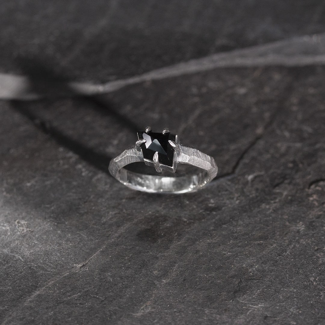 BAGUE EN ARGENT NOIR ET ONYX NOIR