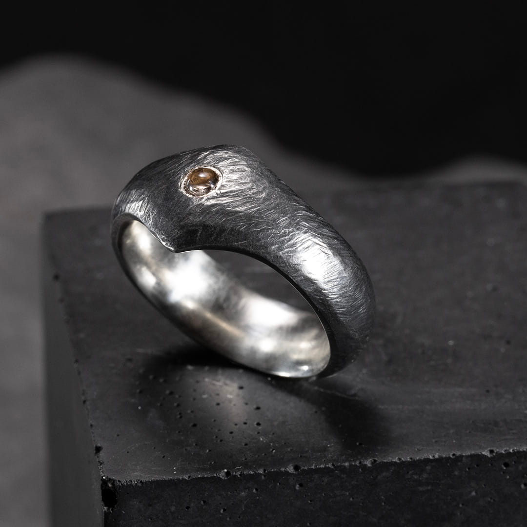bague originale pour homme en argent noir et quartz fumé