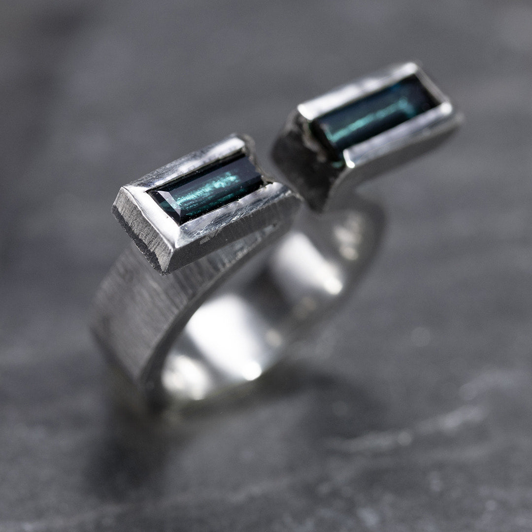 bague ouverte en argent et tourmaline indicolite