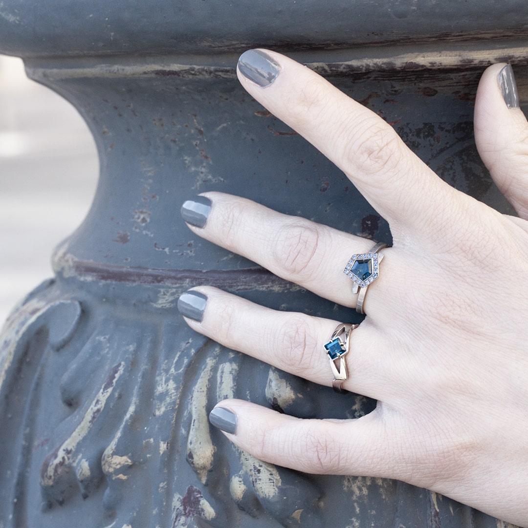Bagues saphir et tourmaline bleue Legion Paris