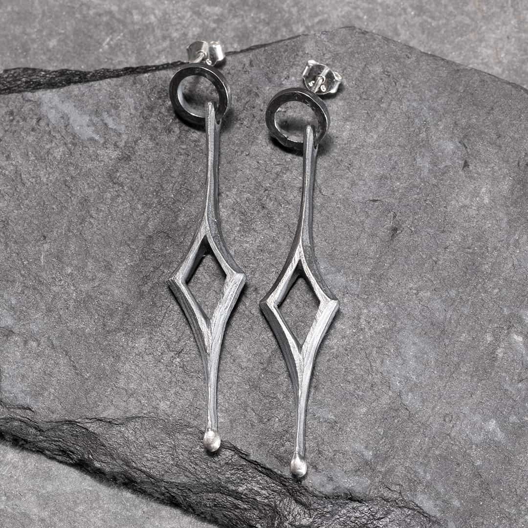 boucle d'oreille artisanale, pendante en argent noir