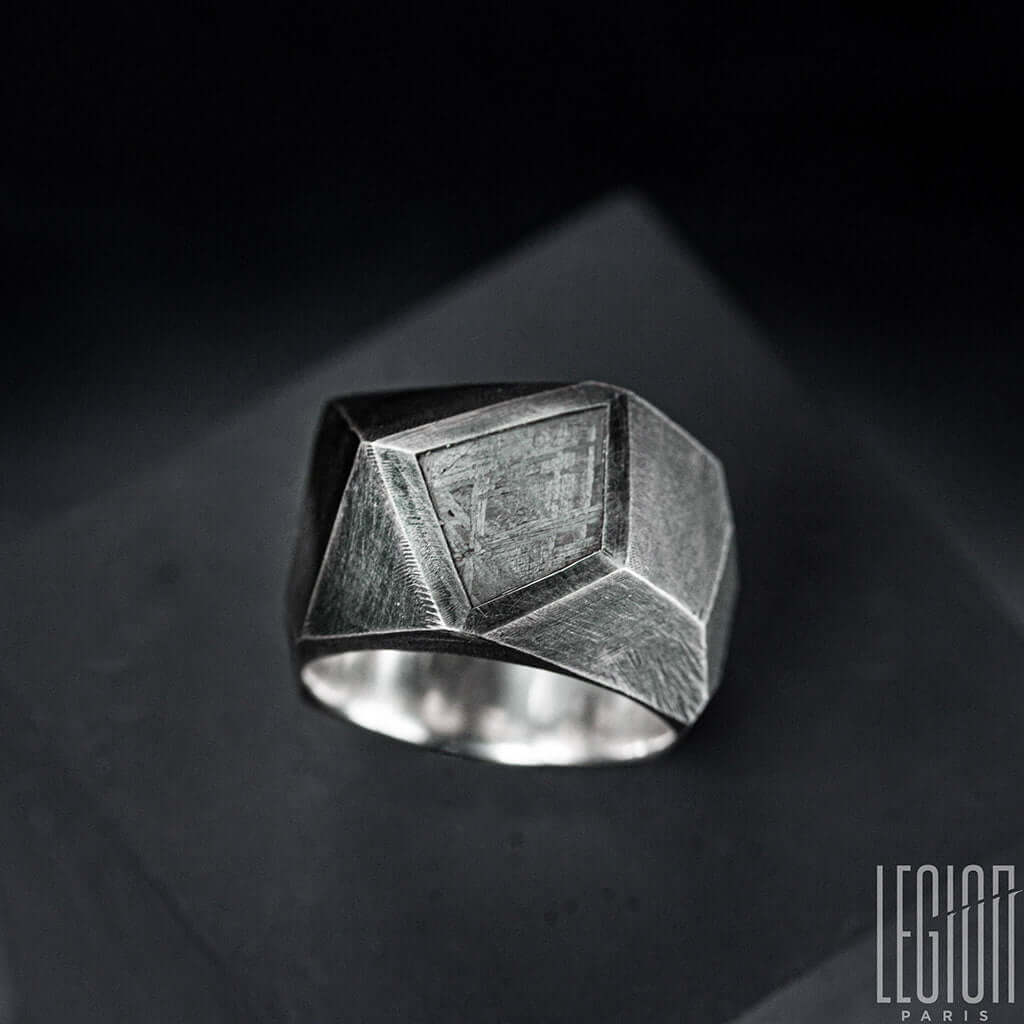 bague chevaliere meteorite