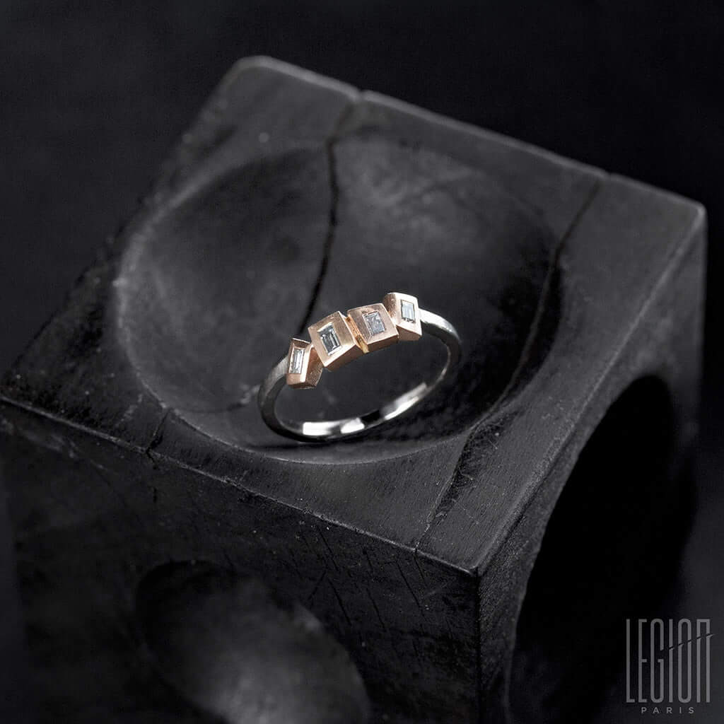 bague Legion paris en or rouge et blanc avec diamants