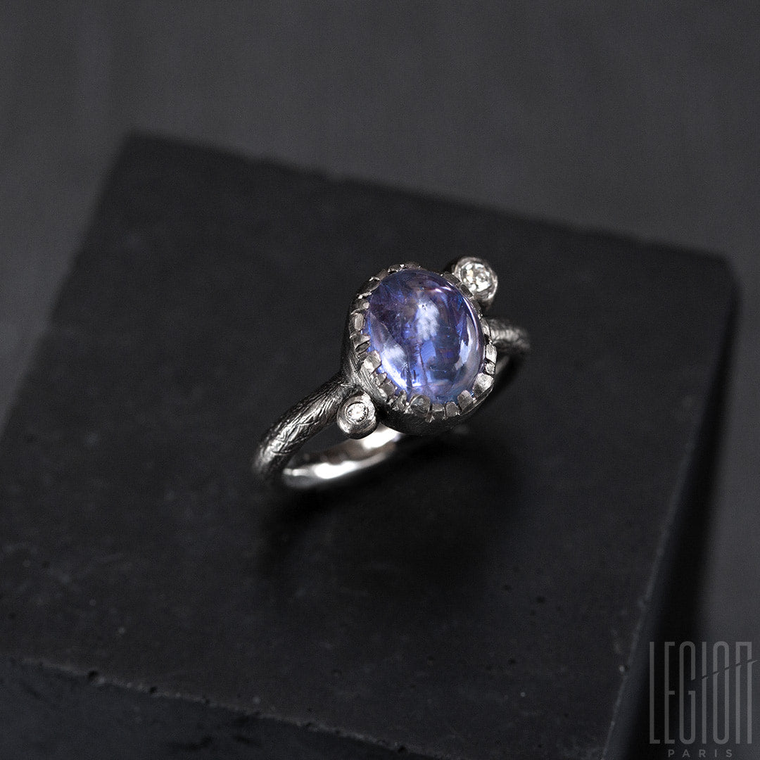 bague de fiançailles, pièce unique, or blanc, Tanzanite, diamants blancs