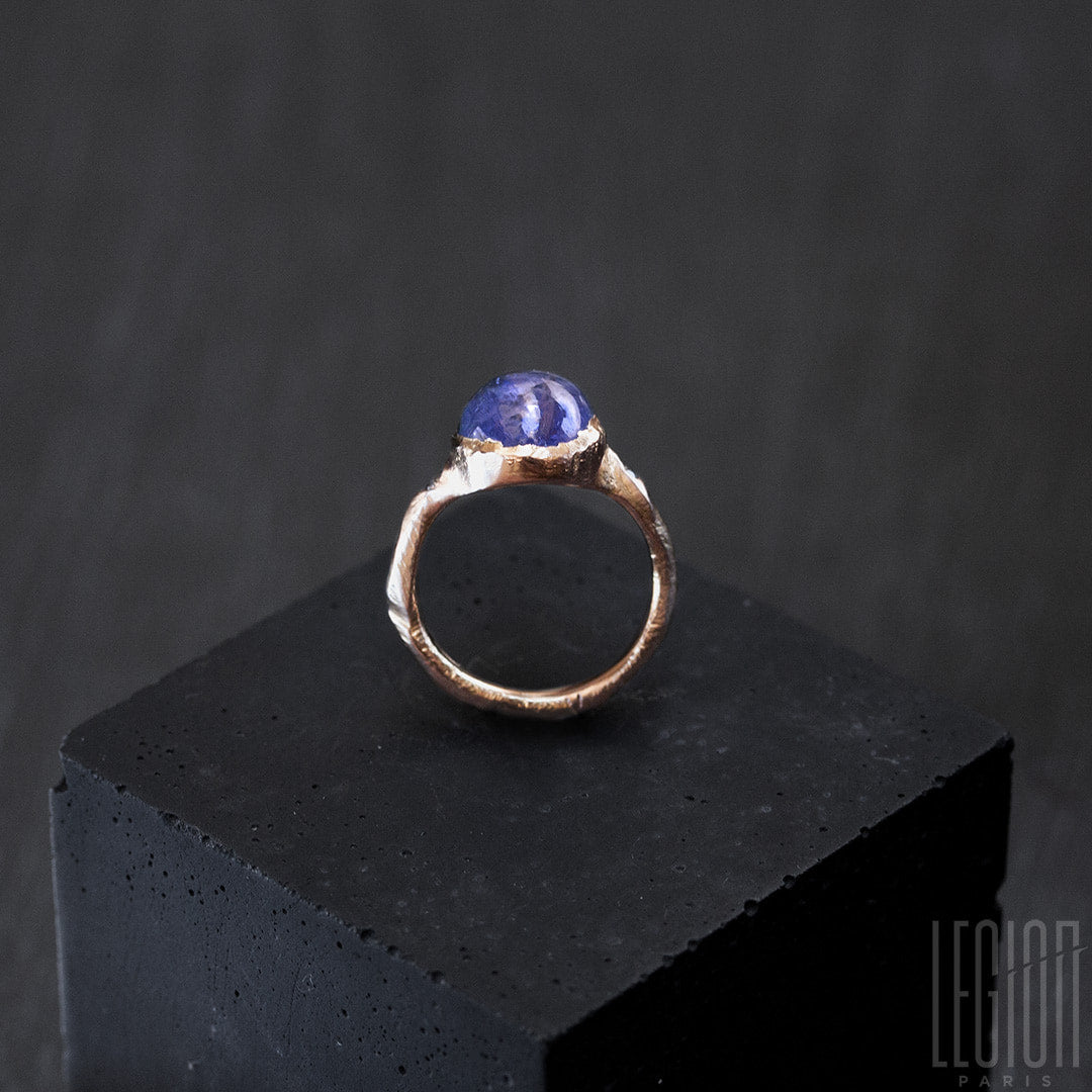 bague de fiançailles, pièce unique, or rouge, Tanzanite, diamants gris