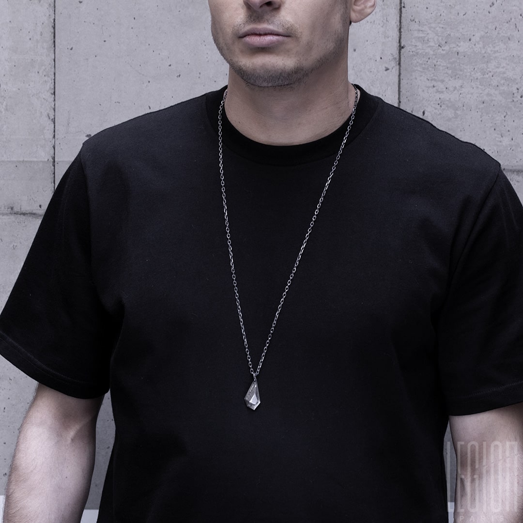 pendentif en argent noir, pièce unique, sur mesure, météorite