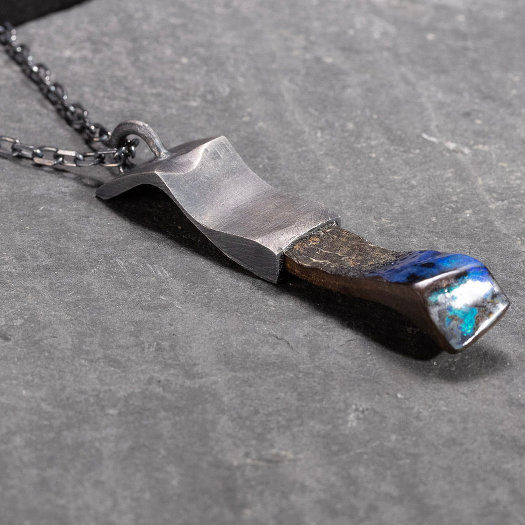 X TENEBRIS PENDENTIF EN ARGENT ET OPALE