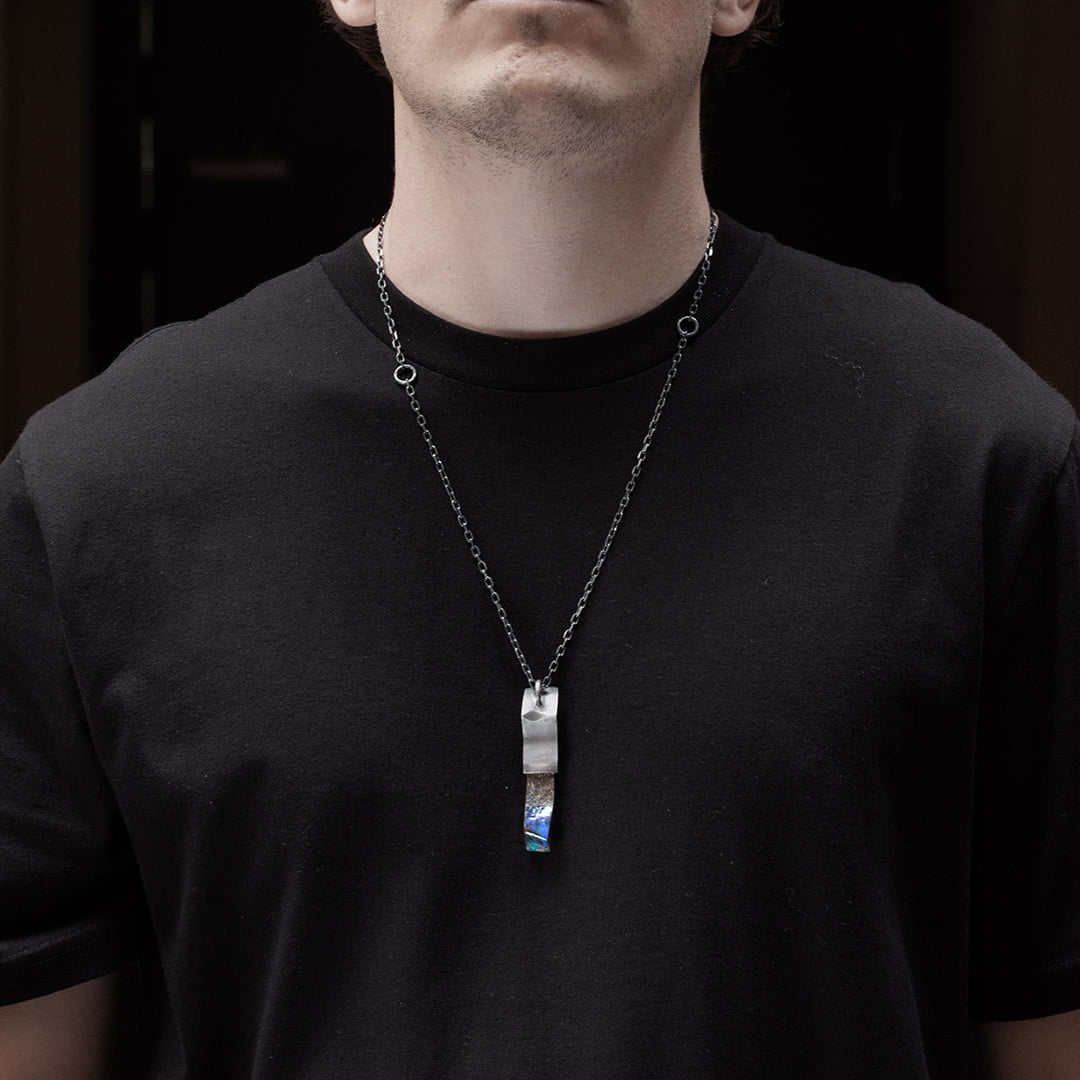 X TENEBRIS PENDENTIF EN ARGENT ET OPALE