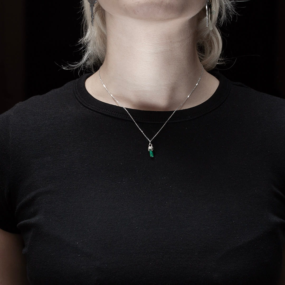 X RUINA PENDENTIF OR BLANC ET EMERAUDE BRUTE