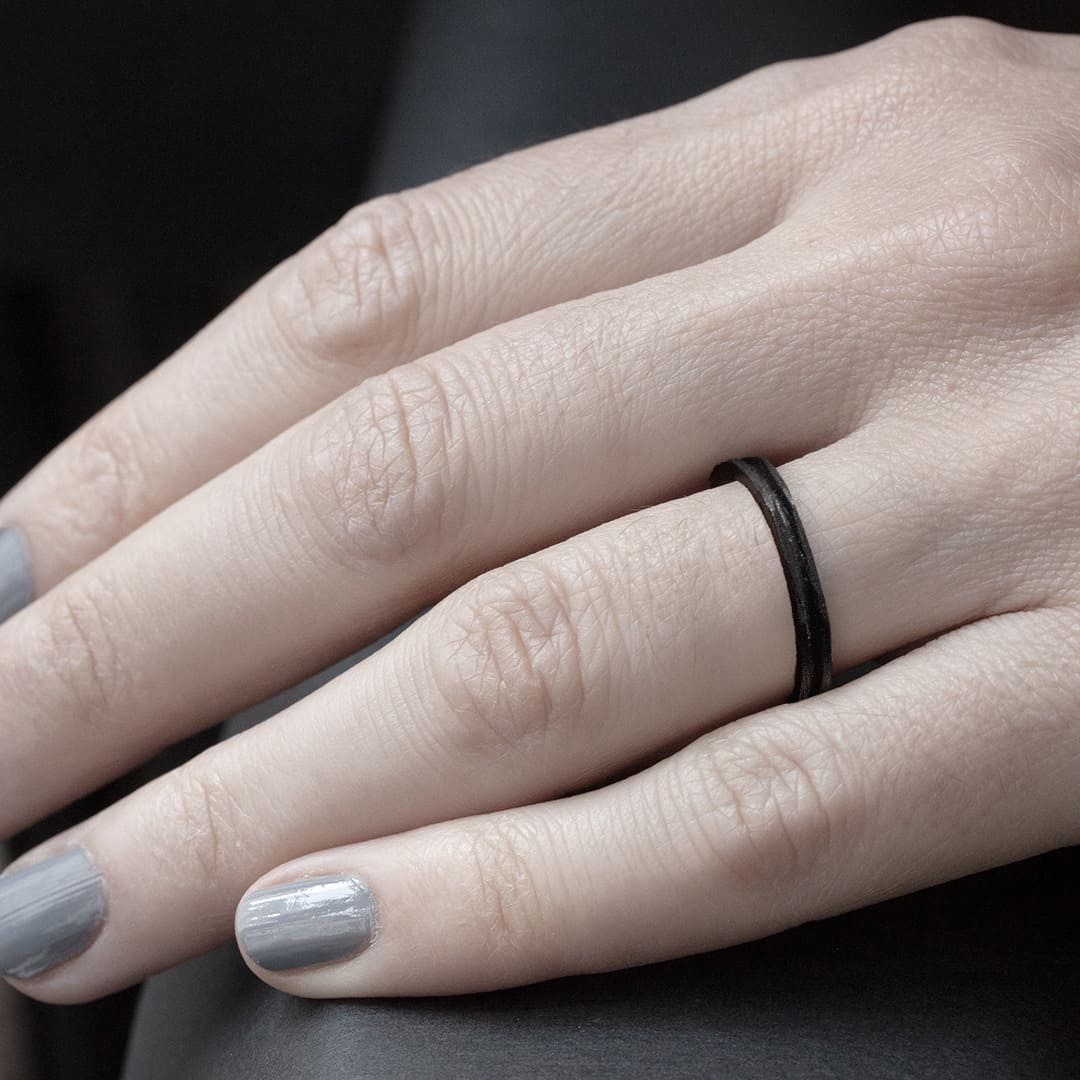 alliance originale en or noir