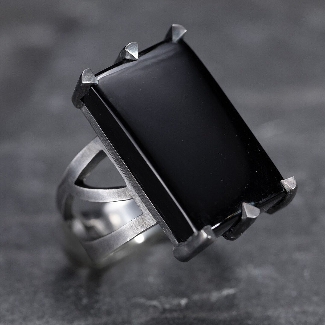 bague large en argent noir et onyx