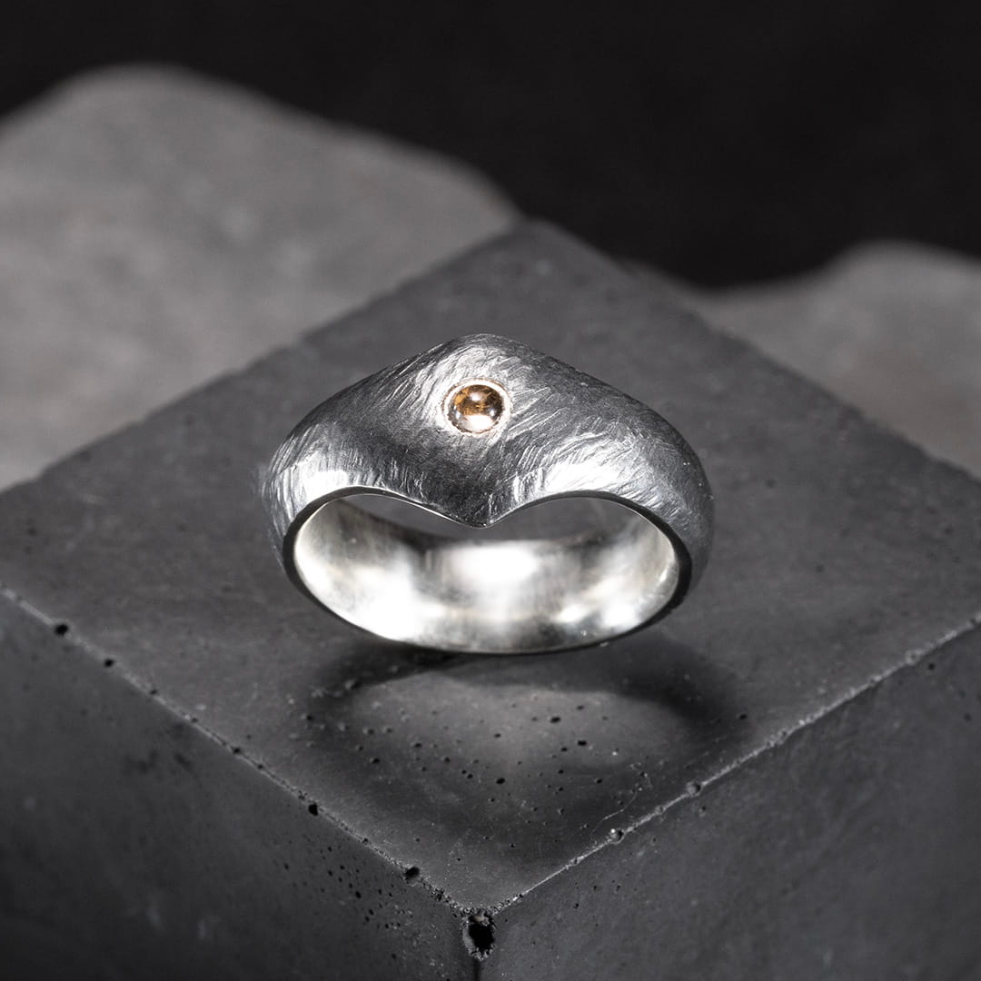 LEGION Paris: Custom-made jewelry and extraordinary jewelry