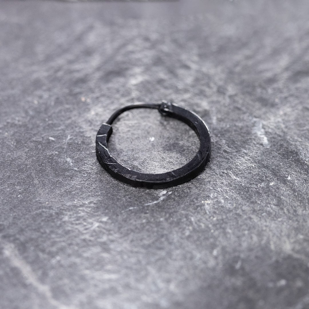 boucle d'oreille créole en or noir