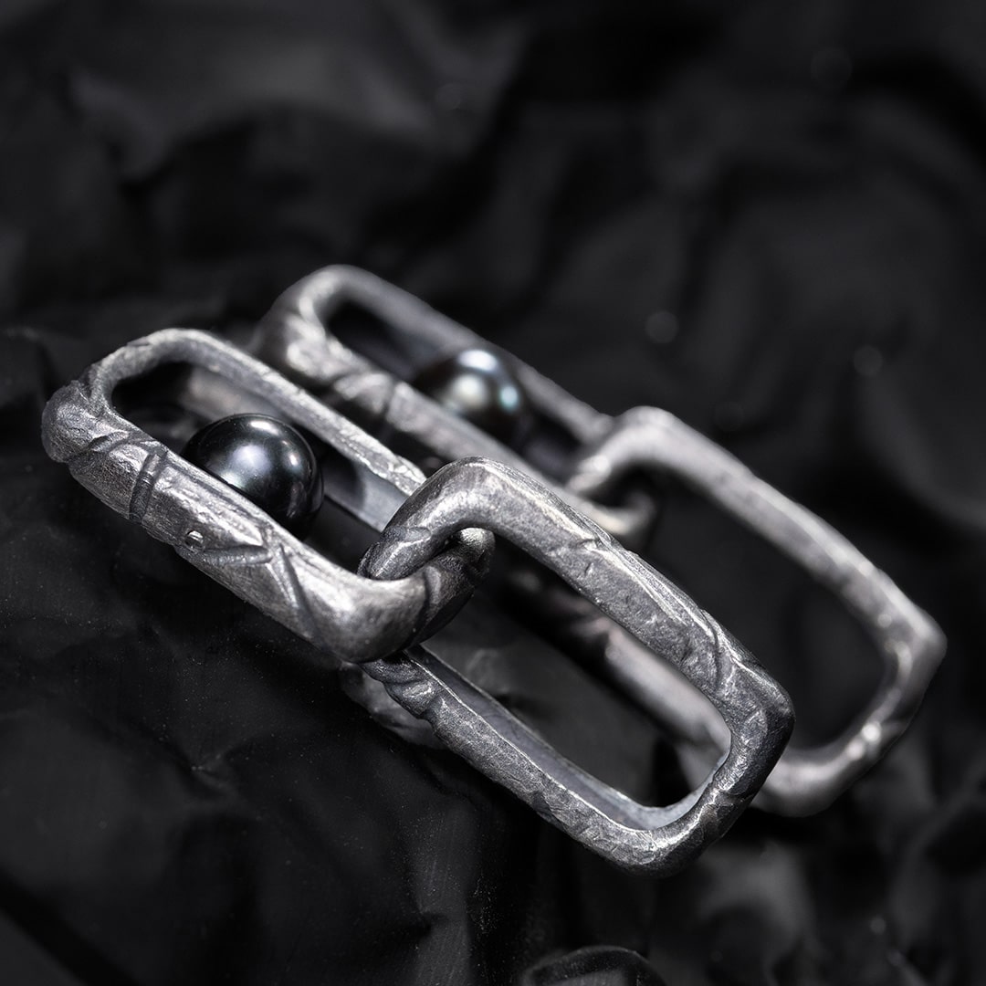 boucles d'oreilles en argent noir et perle de culture akoya