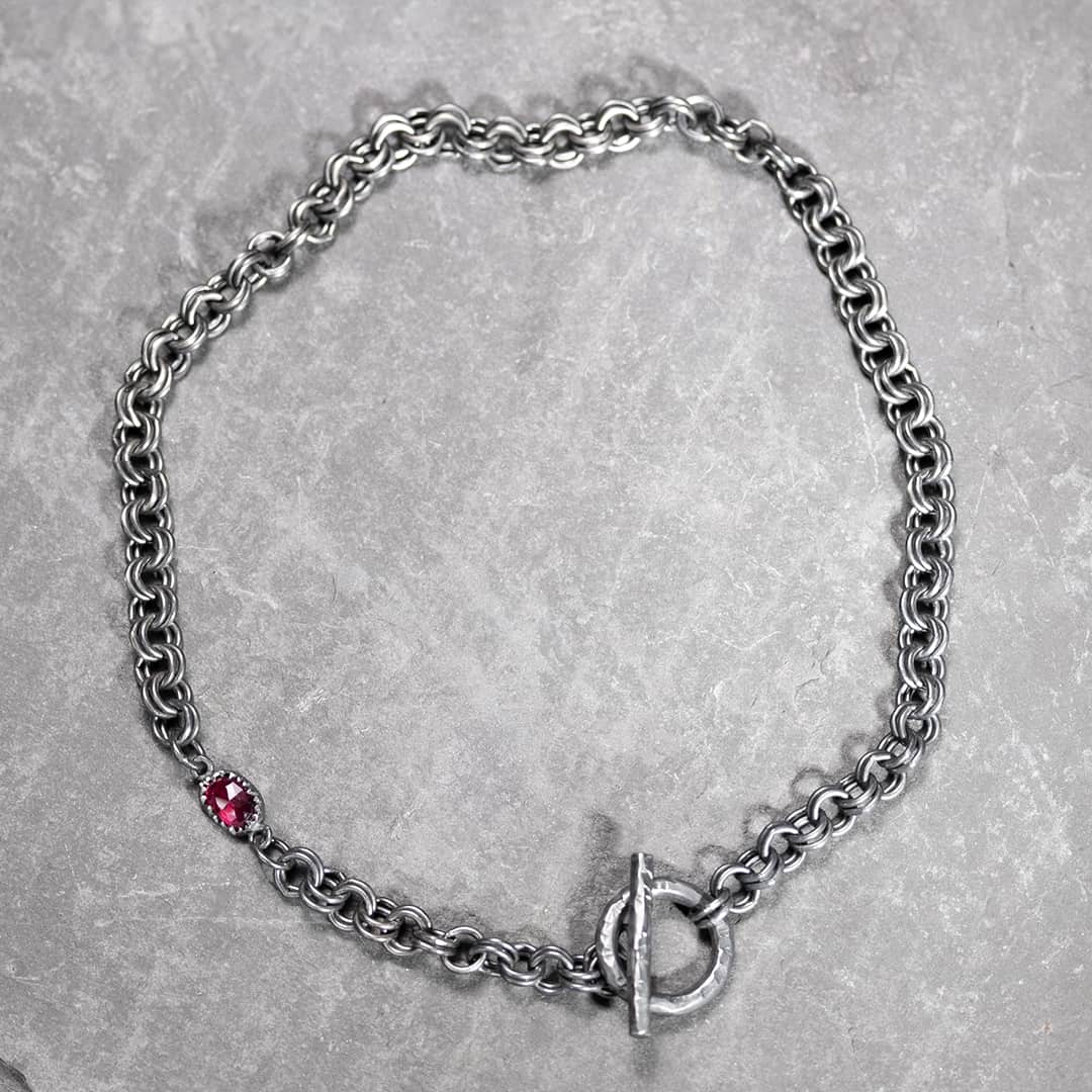 collier original en chaine argent et grenat