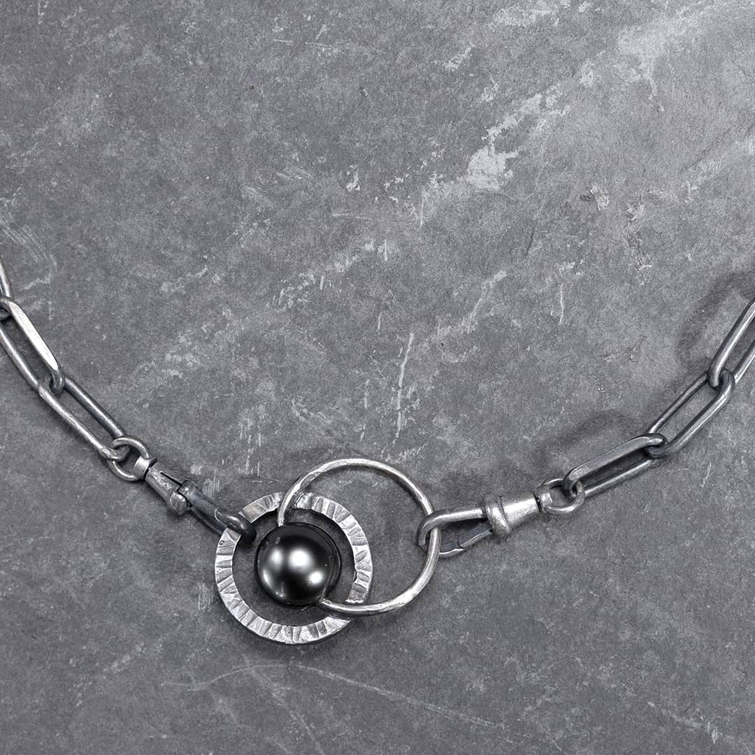 collier en argent pour homme avec perle de Tahiti noire