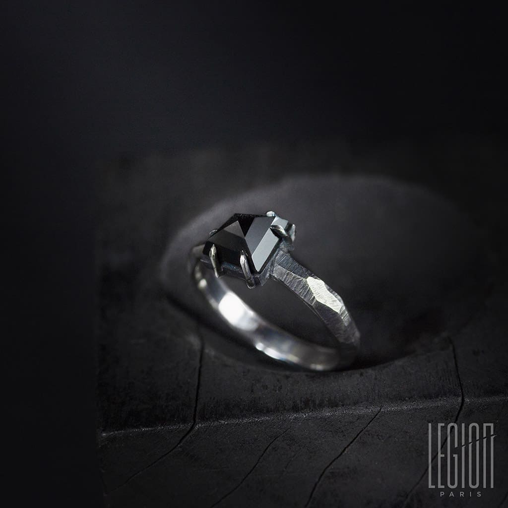 BAGUE EN ARGENT NOIR ET ONYX NOIR