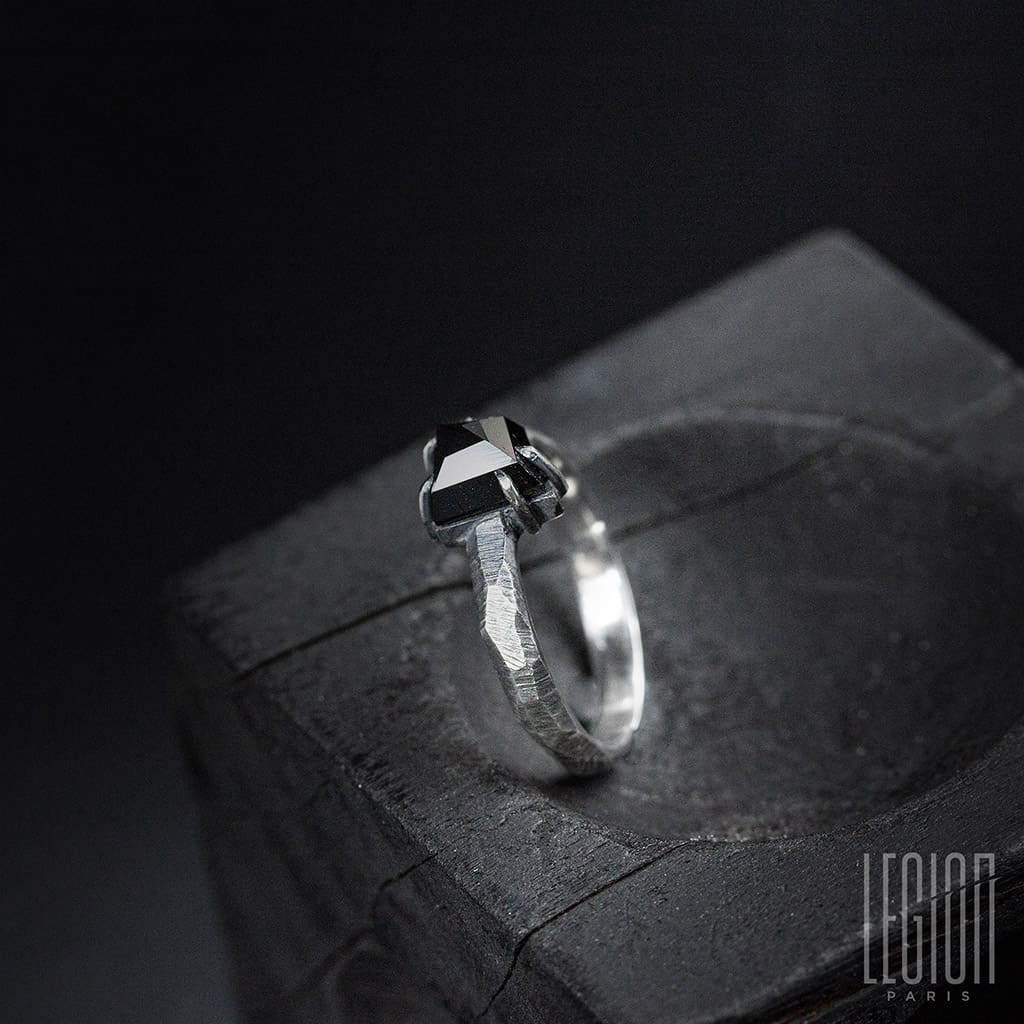 BAGUE EN ARGENT NOIR ET ONYX NOIR