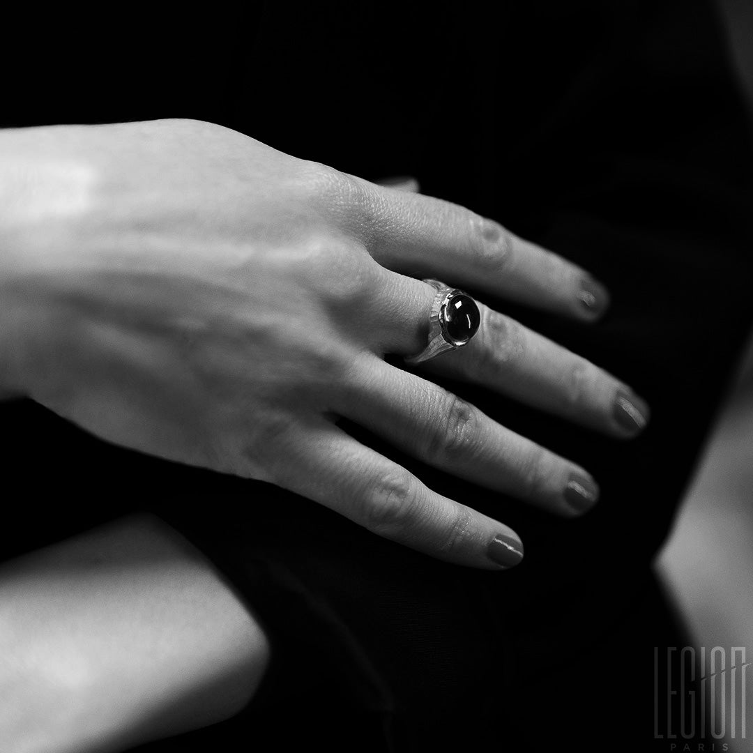 bague pièce unique, sur mesure, en or blanc et tourmaline orange