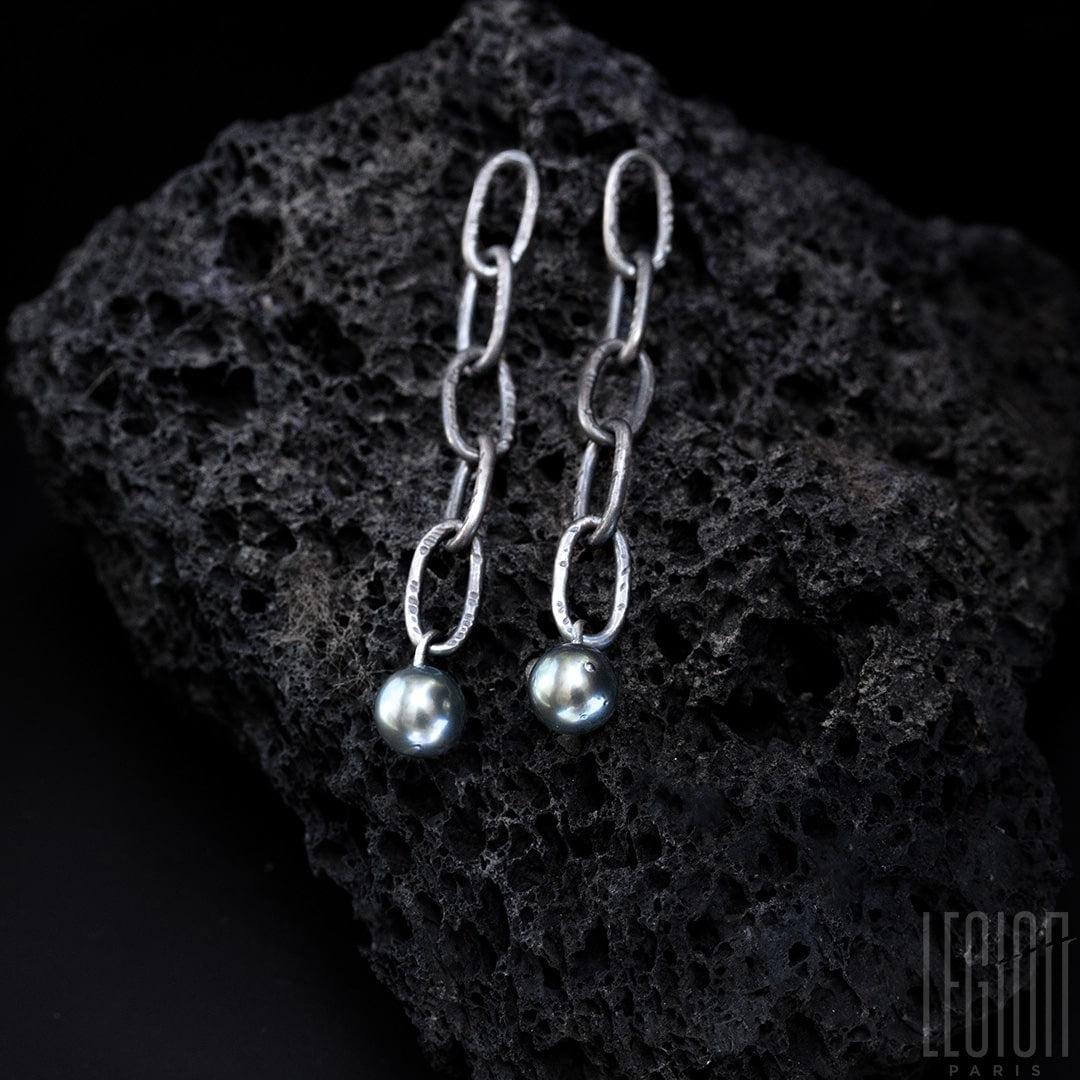 Boucles d'oreilles en argent noir, pièce unique, sur mesure, perles de Tahiti.