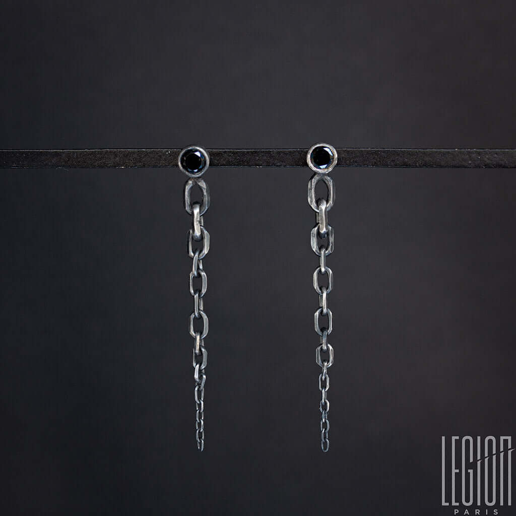 boucles doreilles chaine spinelles noir 1 Legion paris