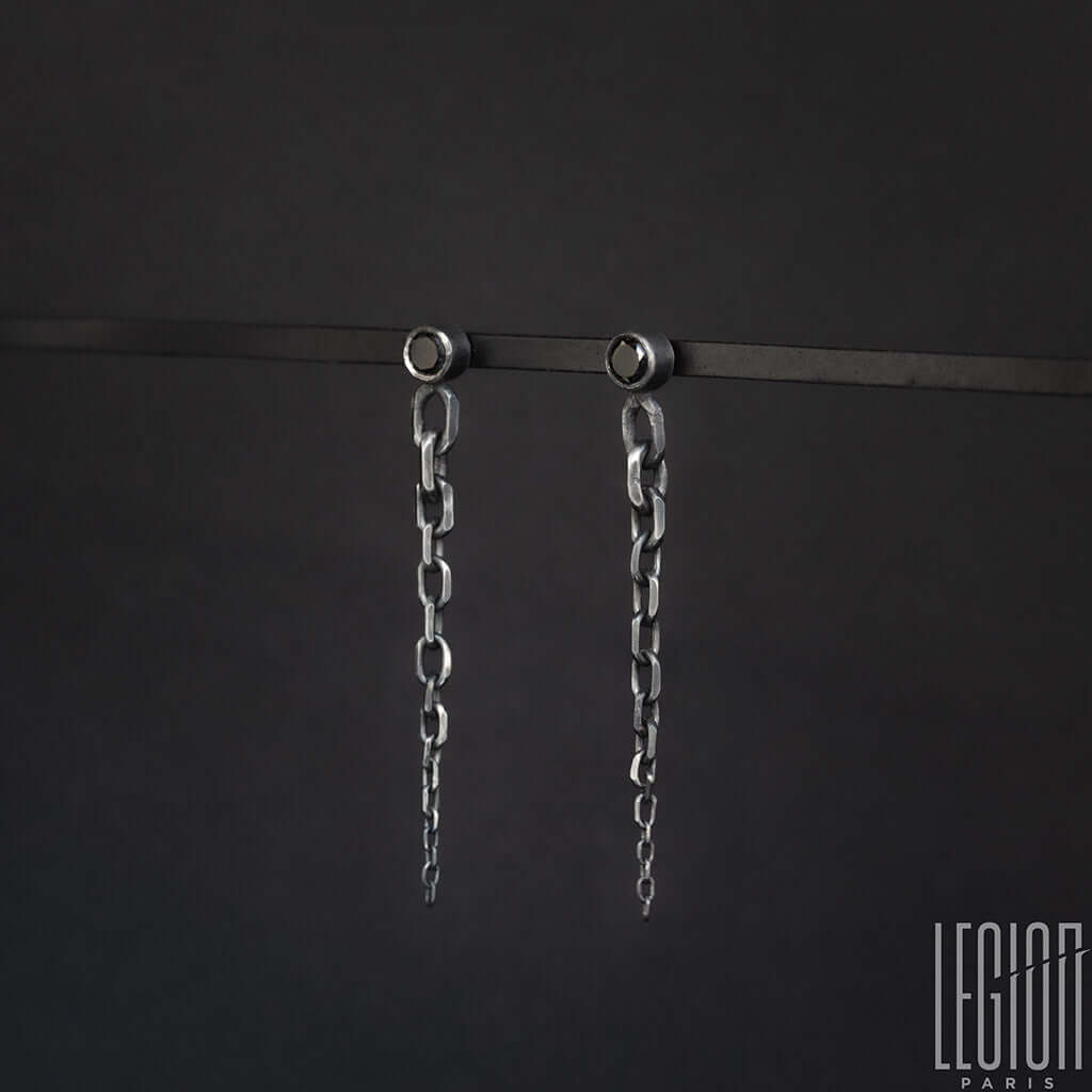 boucles doreilles chaine spinelles noir 1 Legion paris