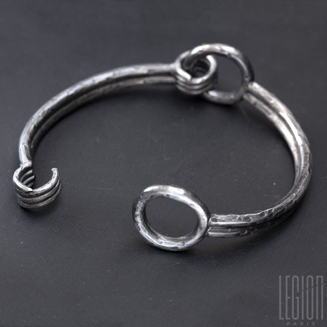 bracelet martele argent Legion Paris