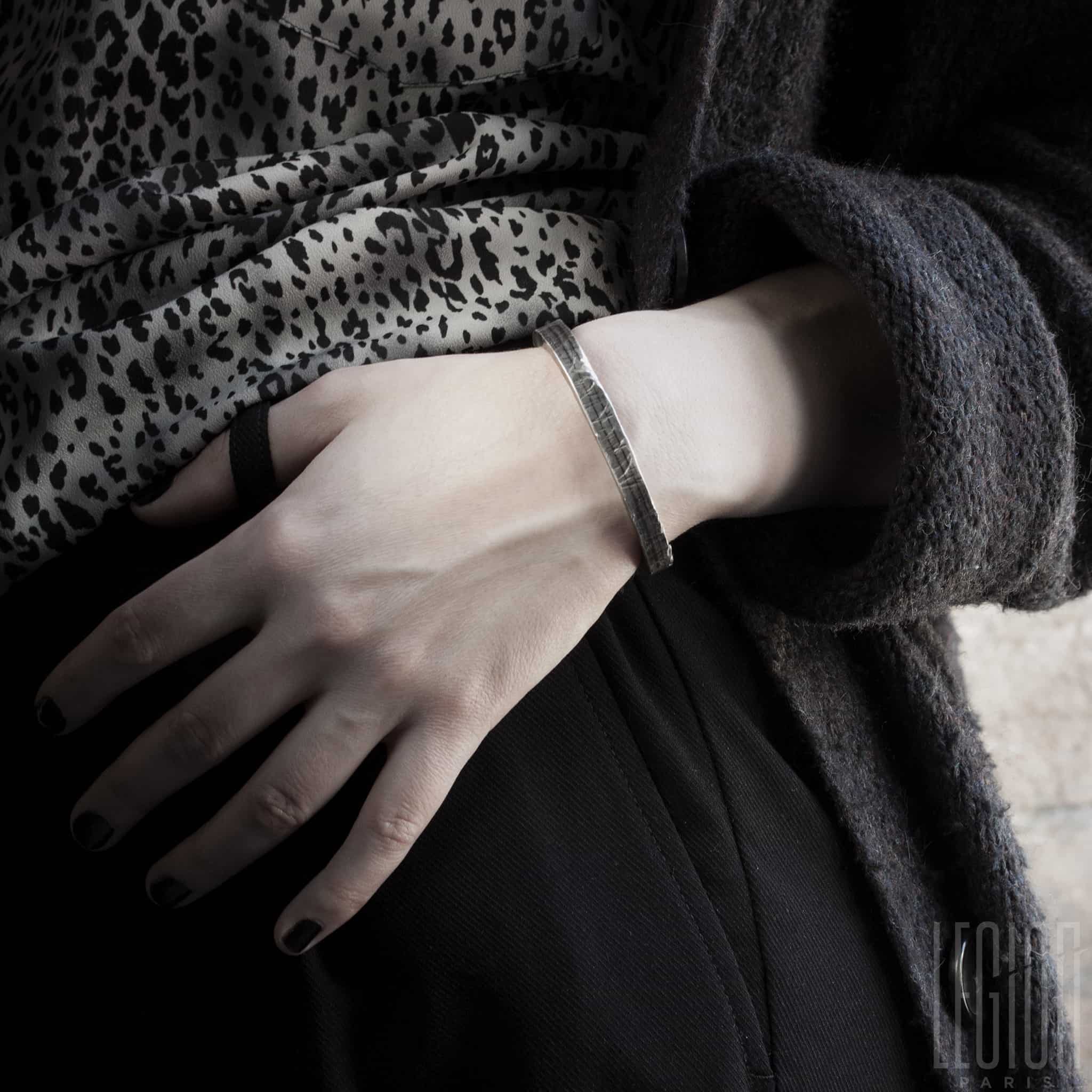 BRACELET JONC EN ARGENT MASSIF MARTELE